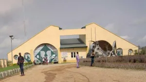 FUOYE staff, students resist arrest of VC