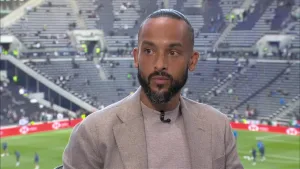 EPL: ‘I like him a lot, reminds of Sanchez’ – Walcott hails Arsenal star