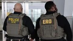 US immigration officers to be equipped with gloves that deliver electric shocks