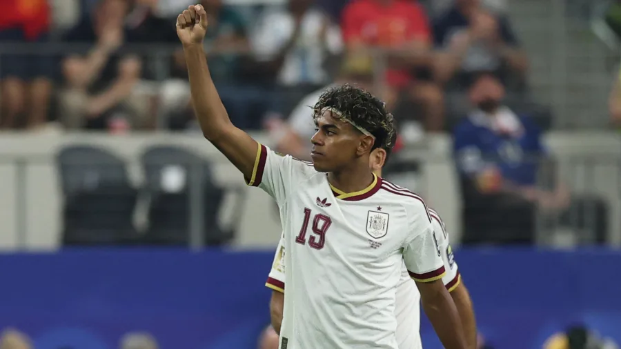 What Do The World Cup Final Winners Get?