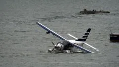Eight rescued from seaplane that made 'hard landing' in Manhattan river