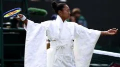 Osaka 'pays love and respect to Japan' in Wimbledon kimono