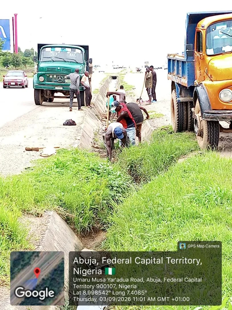 Flooding: FCTA begins desilting of drains, warns against vandalism, illegal structures