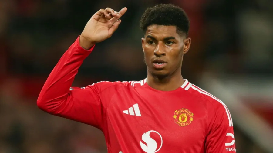 Transfer: Chelsea in shock move to sign Marcus Rashford from Man United before deadline